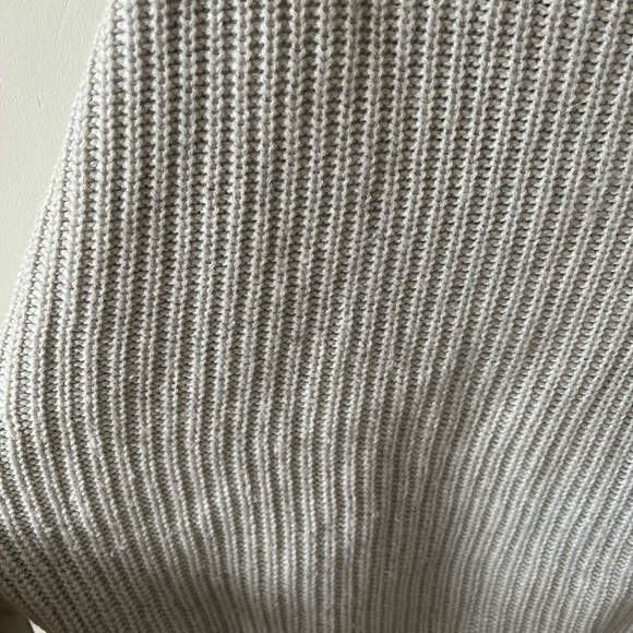 Aritzia Wilfred Montpellier sweater - Picture 3 of 5
